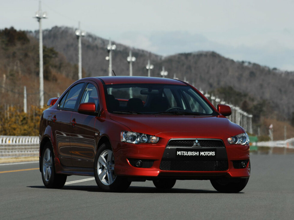 Коврики текстильные "Классик" для Mitsubishi Lancer X (седан / CY2A, CY3A, CY4A) 2007 - 2011, черные, 5шт.